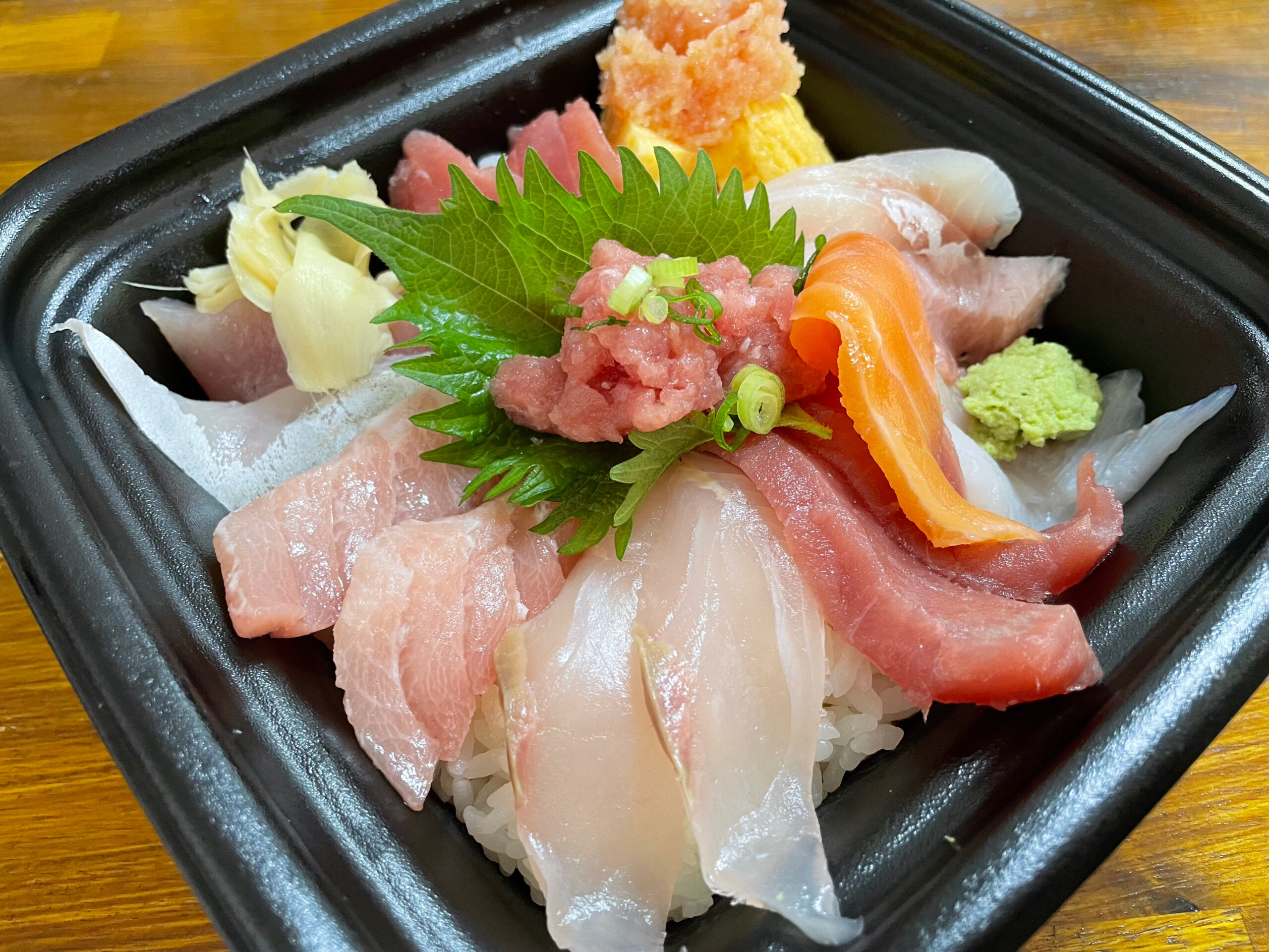 生田駅の丼丸がオモウマい店出演の「海鮮重 御殿様」に